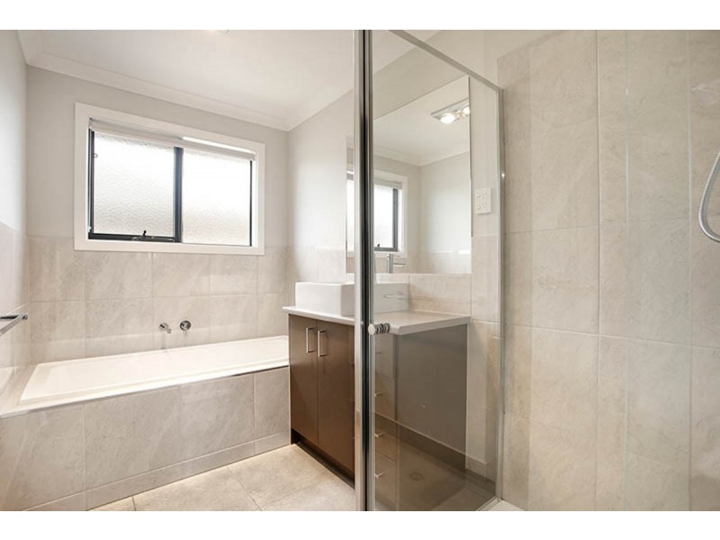 14 Gromark Street, Rockbank VIC 3335