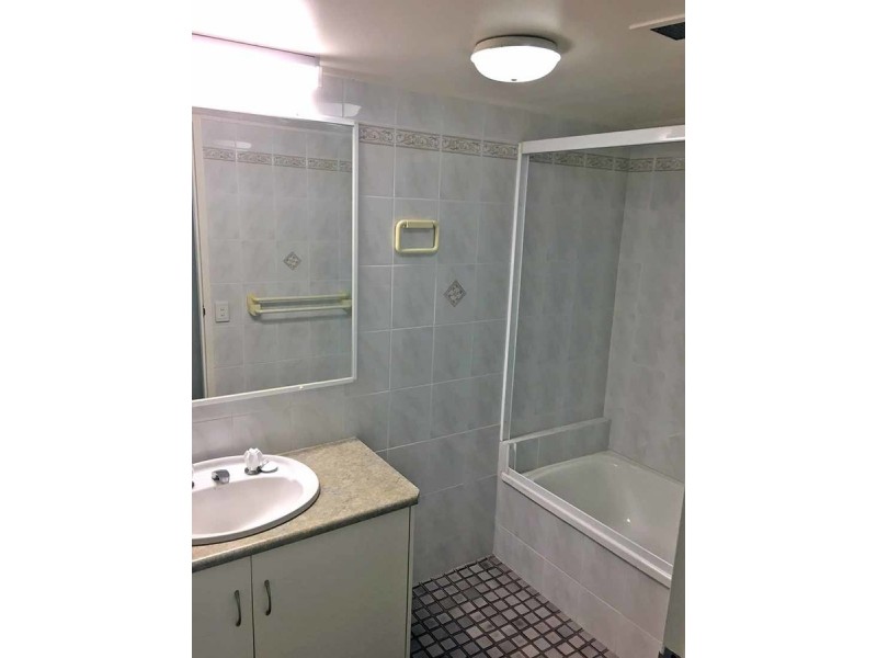 3E/10 Marine Parade, Southport QLD 4215