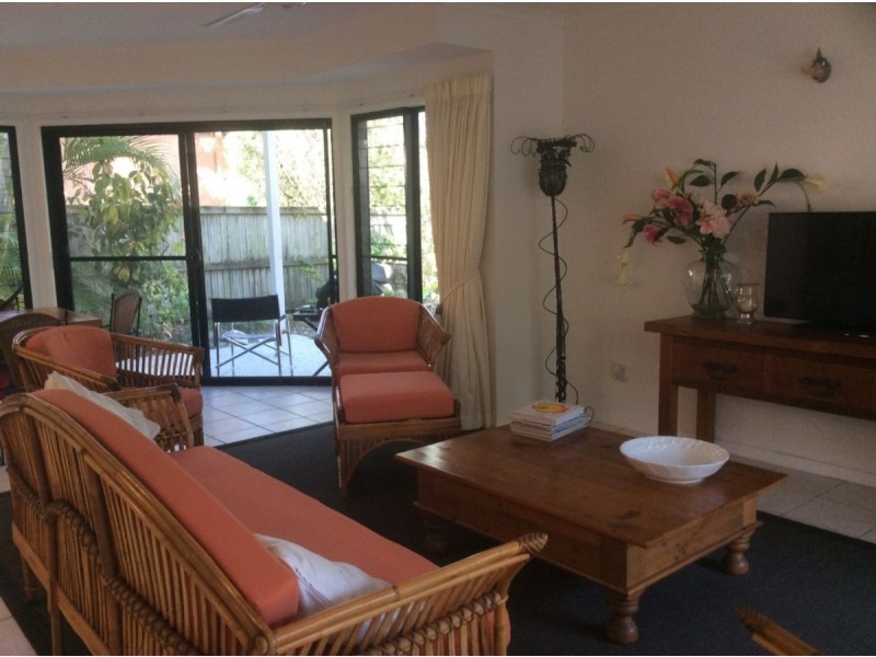 1/2 Ketch Place, Noosaville QLD 4566