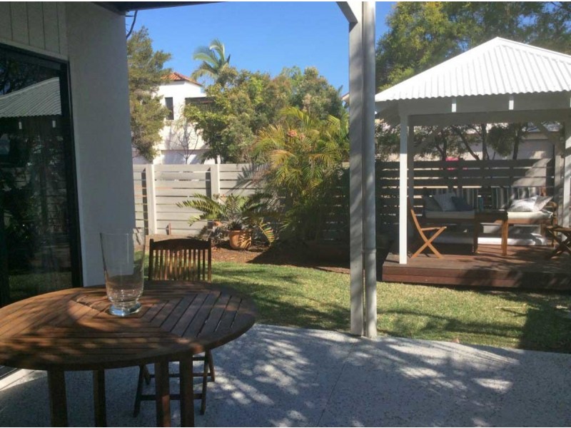 1/2 Ketch Place, Noosaville QLD 4566