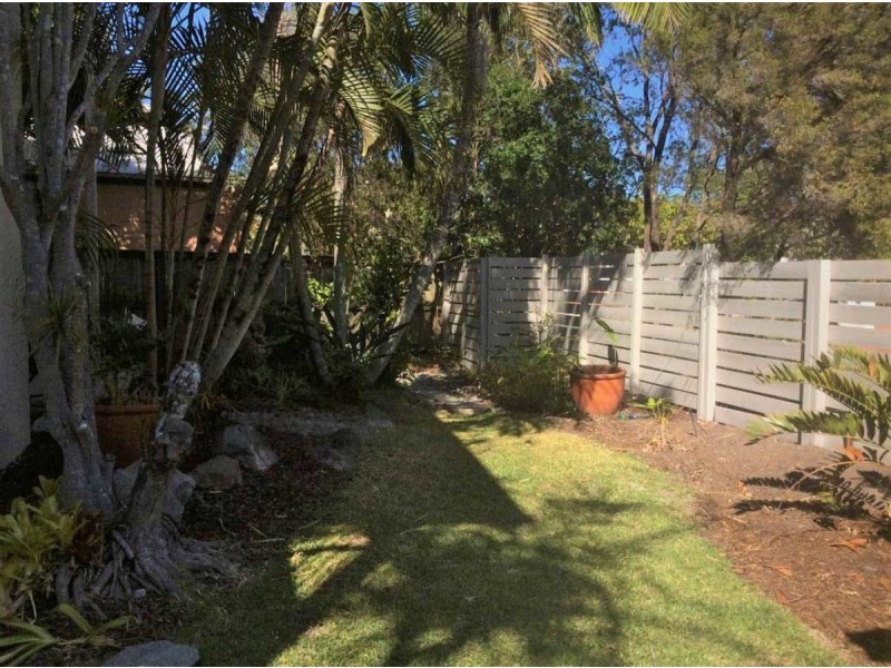 1/2 Ketch Place, Noosaville QLD 4566