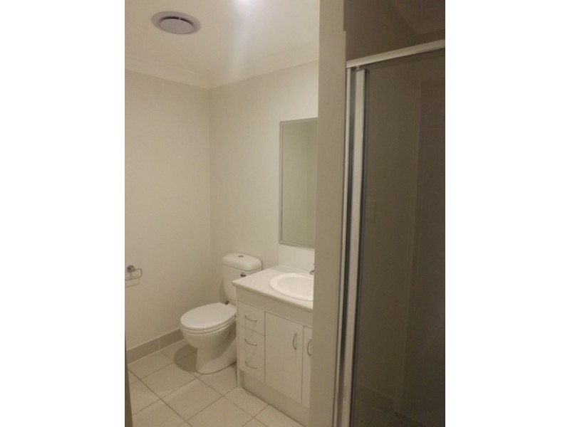 2/6 Melville Street, Brassall QLD 4305