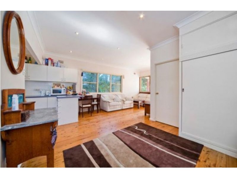 2/14 Melbourne Avenue, Mona Vale NSW 2103