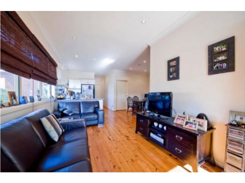 2/14 Melbourne Avenue, Mona Vale NSW 2103