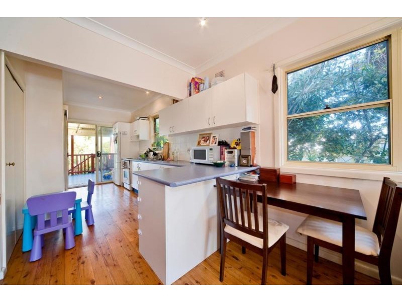 2/14 Melbourne Avenue, Mona Vale NSW 2103