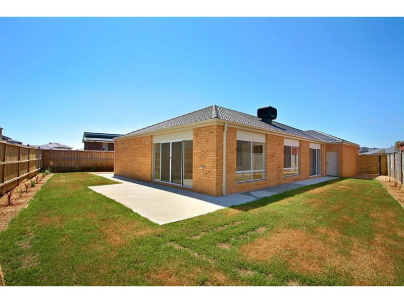 19 Davenport Drive, Williams Landing VIC 3027