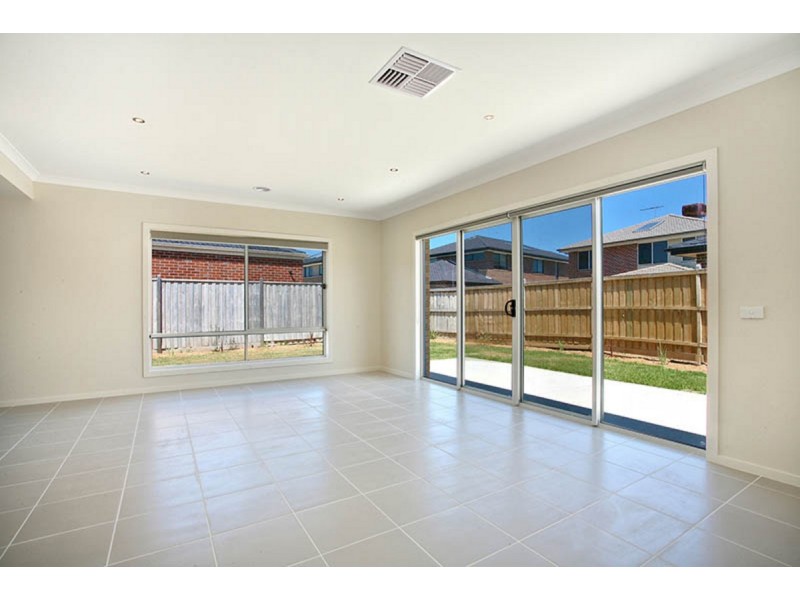 19 Davenport Drive, Williams Landing VIC 3027