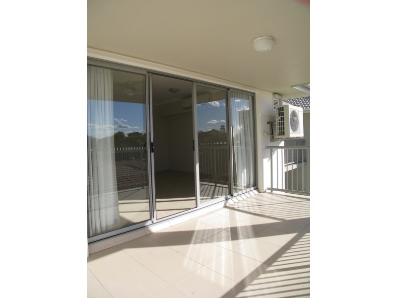 13/99 Muir Street, Labrador QLD 4215