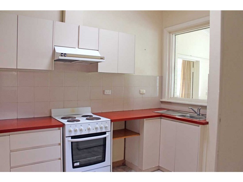 9 Gertrude Street, Glandore SA 5037