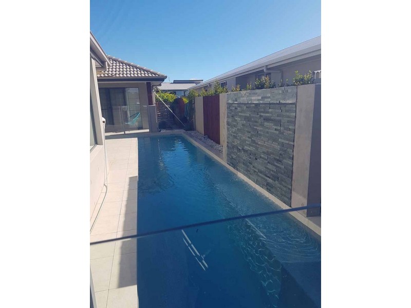 30 Selkirk Way, Peregian Springs QLD 4573