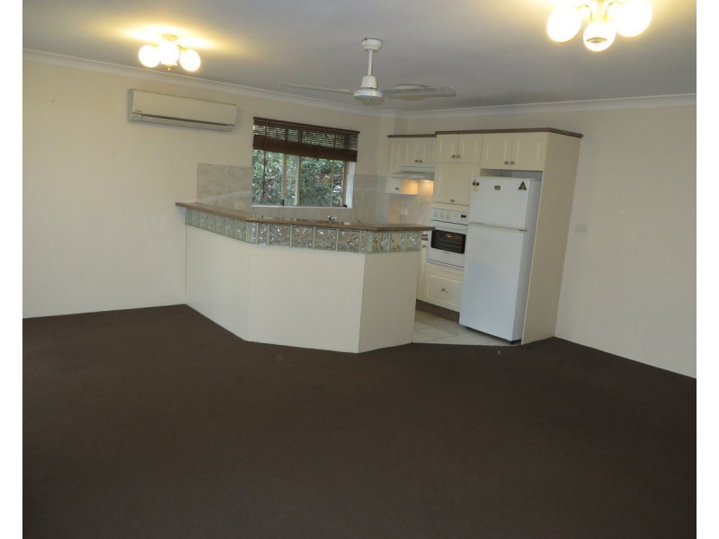 4/52 Crump Street, Holland Park West QLD 4121