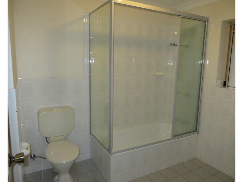 4/52 Crump Street, Holland Park West QLD 4121