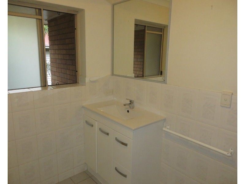 4/52 Crump Street, Holland Park West QLD 4121