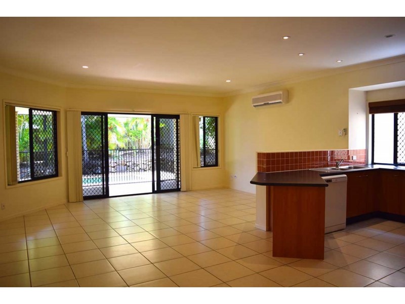 13 Hillridge Crescent, Varsity Lakes QLD 4227