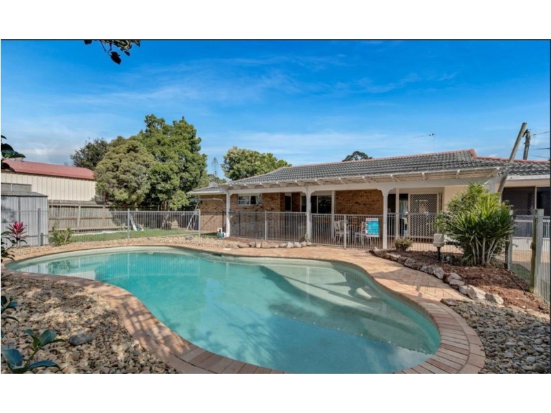 22 Strachan Road, Victoria Point QLD 4165