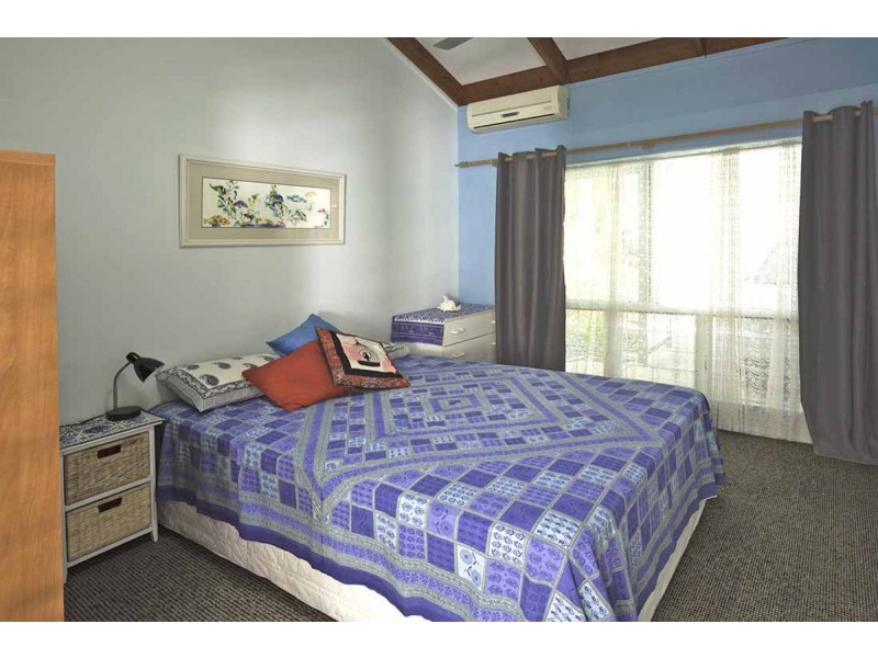 7 Saxon Street, Clifton Beach QLD 4879