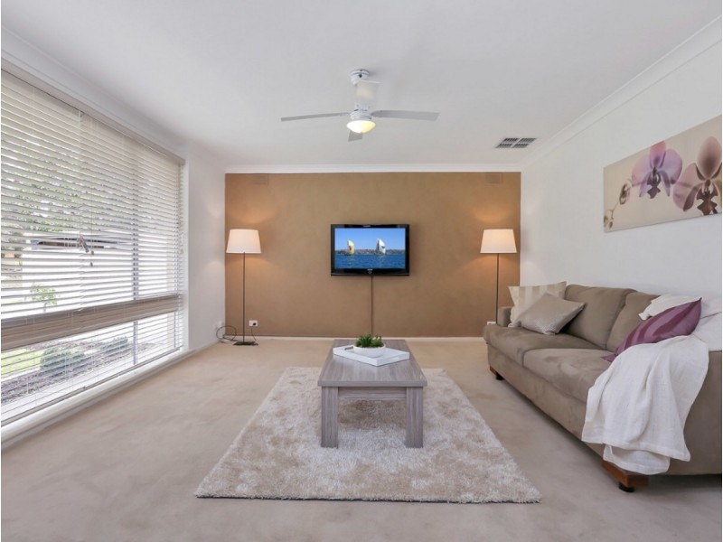 4 Niblick Street, Fairview Park SA 5126