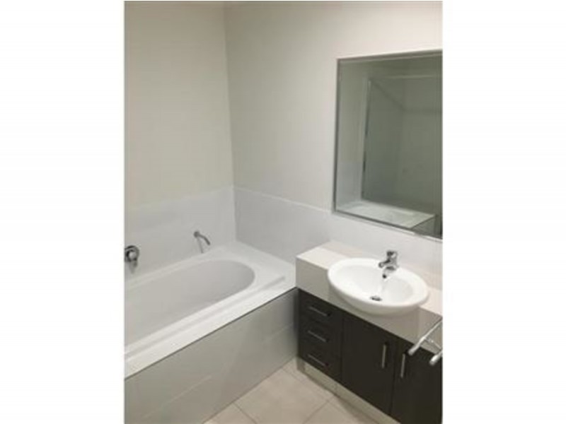 3/9 Daniels Lane, Yarrabilba QLD 4207