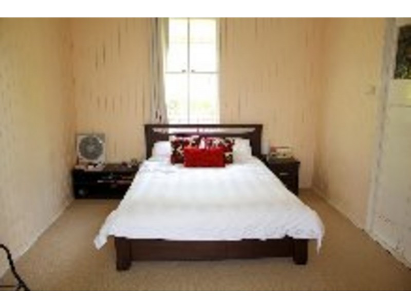 9 Ferndale Street, Annerley QLD 4103