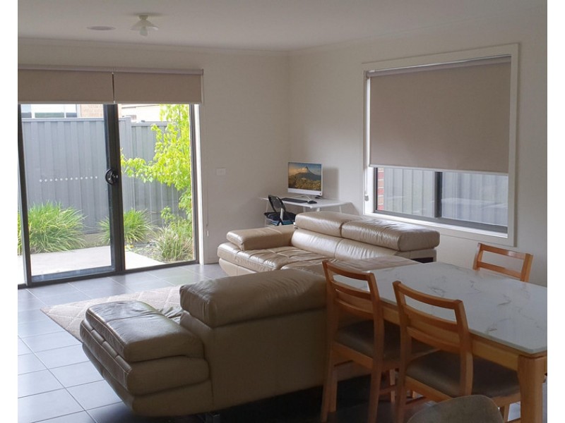 10 Otto Street, Cranbourne East VIC 3977