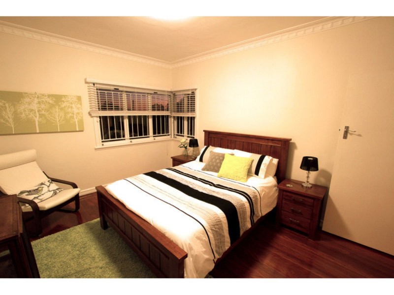 16 Bracken Street, Moorooka QLD 4105