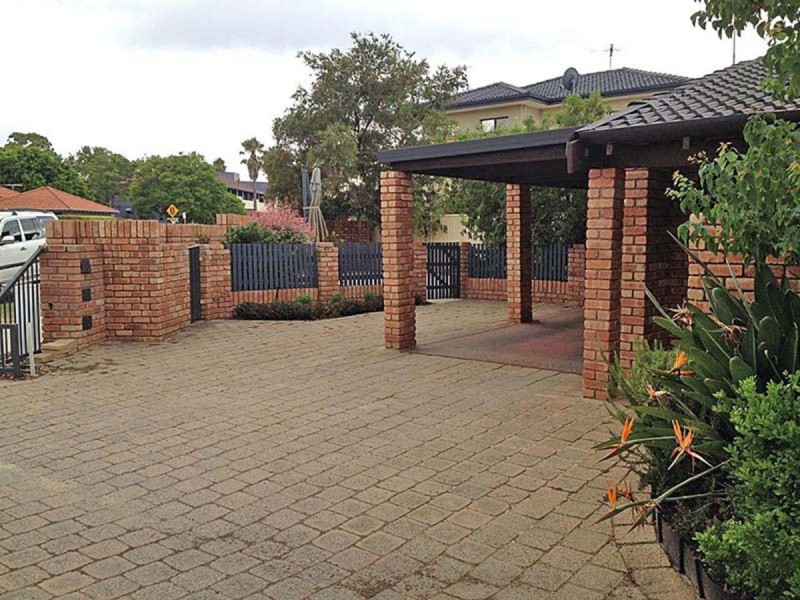 1/141 South Terrace, Como WA 6152