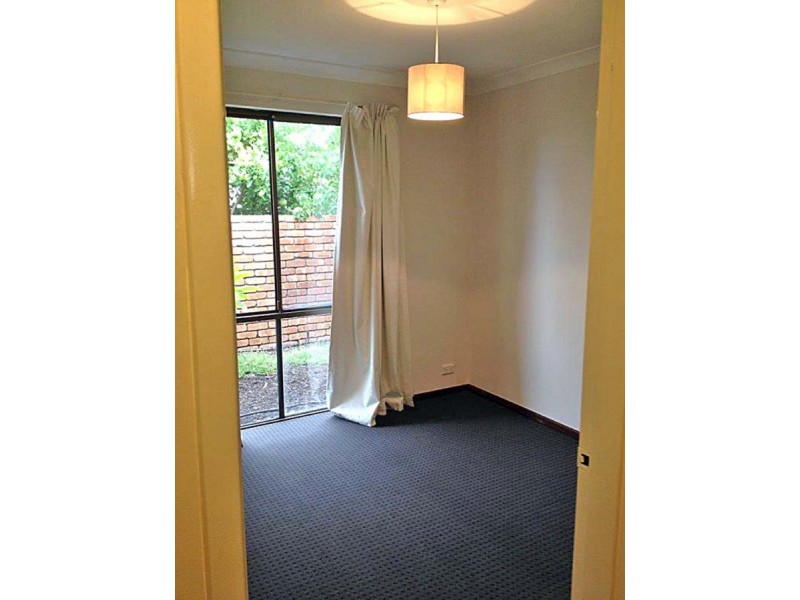 1/141 South Terrace, Como WA 6152