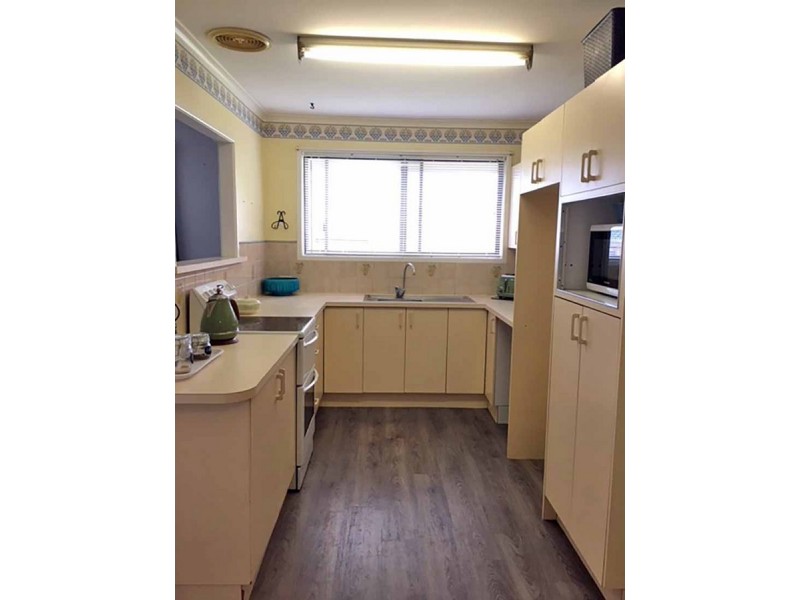 18 Westmoreland Boulevard, Springwood QLD 4127