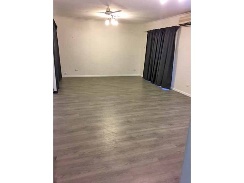 18 Westmoreland Boulevard, Springwood QLD 4127