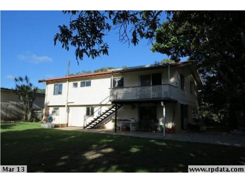 4 Hanlon Road, Petrie QLD 4502