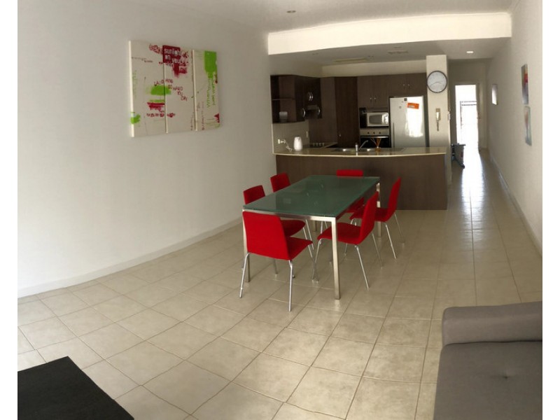 100 Gray Street, Adelaide SA 5000