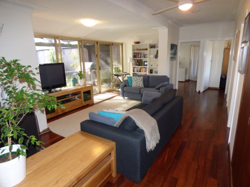 1A Hamer Avenue, Wembley Downs WA 6019