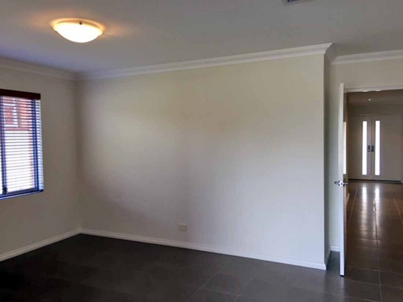 12 Riversdale Pass, Jandakot WA 6164