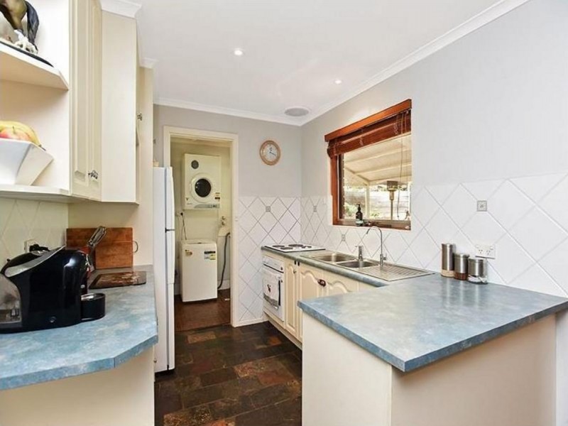 70 Heysen Drive, Trott Park SA 5158