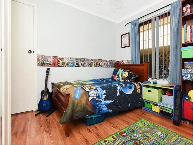 70 Heysen Drive, Trott Park SA 5158