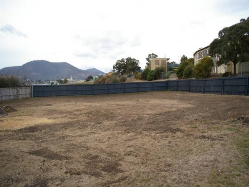 15 Barry Street, Glenorchy TAS 7010