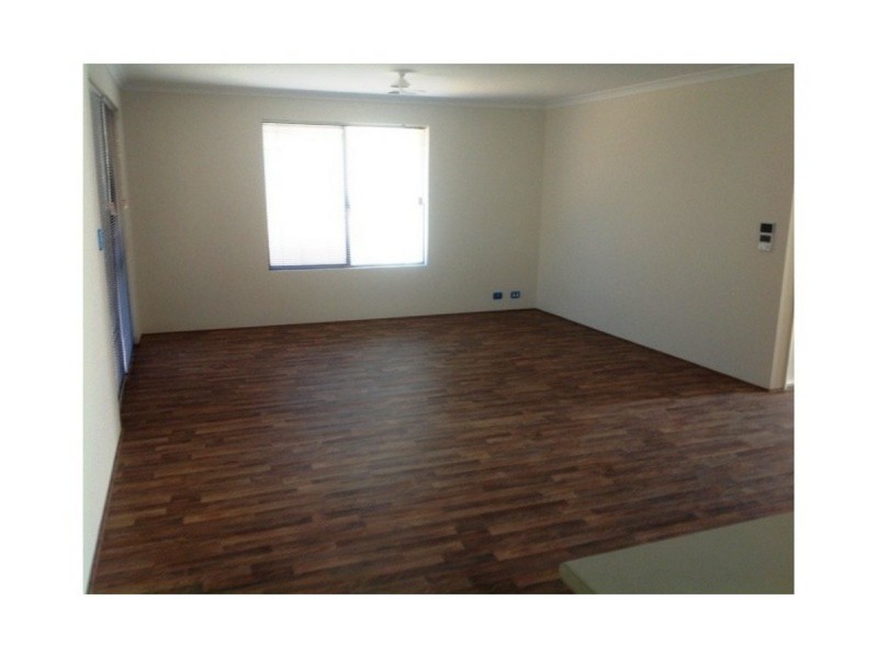 2/33 Kirkpatrick Court, Seville Grove WA 6112