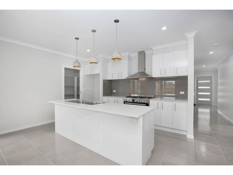 31 Maryborough Drive, Wyndham Vale VIC 3024