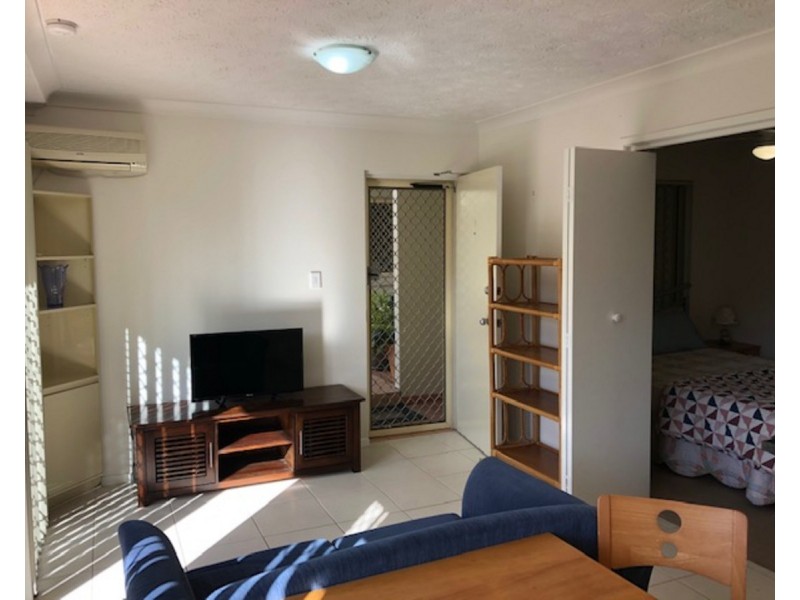 9/63 Queen Street, Southport QLD 4215