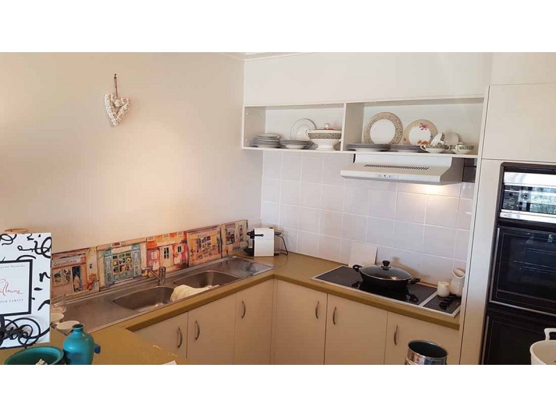 83/2 Admiralty Drive, Paradise Waters QLD 4217