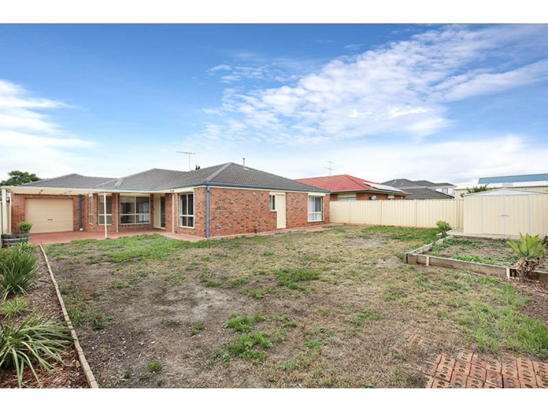 102 Harmony Drive, Tarneit VIC 3029