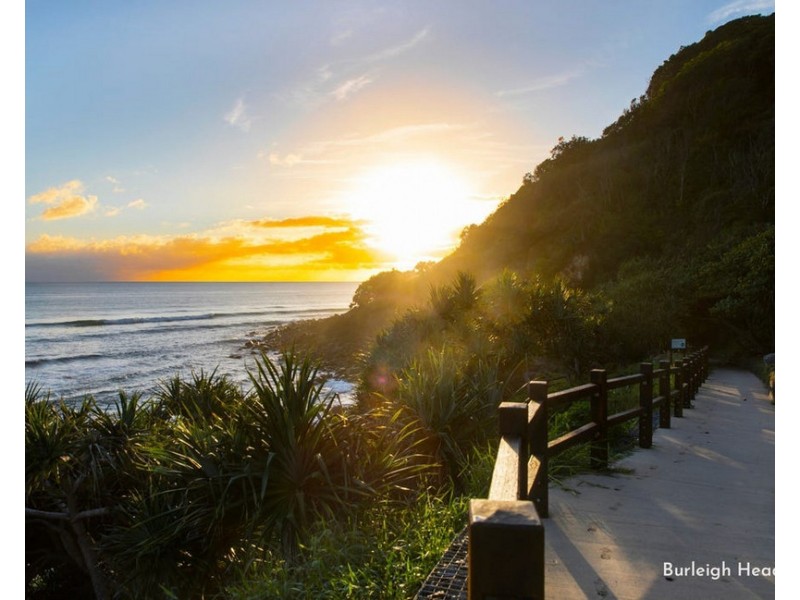 1/18 Bali Avenue, Palm Beach QLD 4221