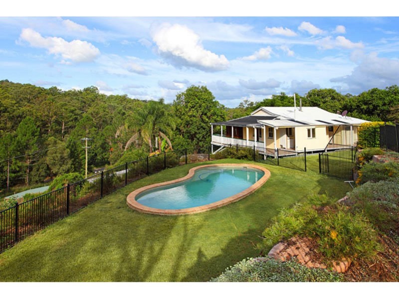 234A Savages Road, Brookfield QLD 4069