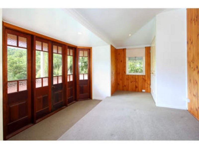 234A Savages Road, Brookfield QLD 4069