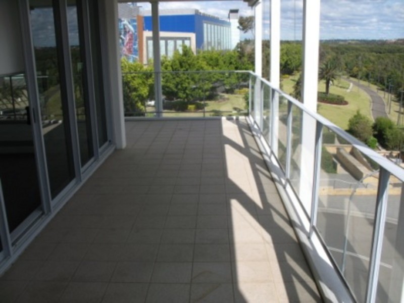 304/2 Rider Boulevard, Rhodes NSW 2138