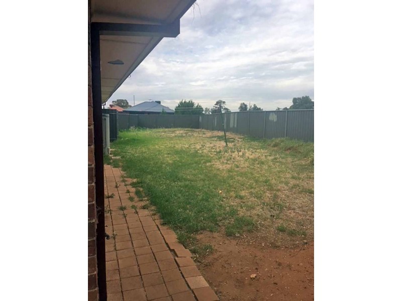 18 Hamra Drive, Smithfield SA 5114
