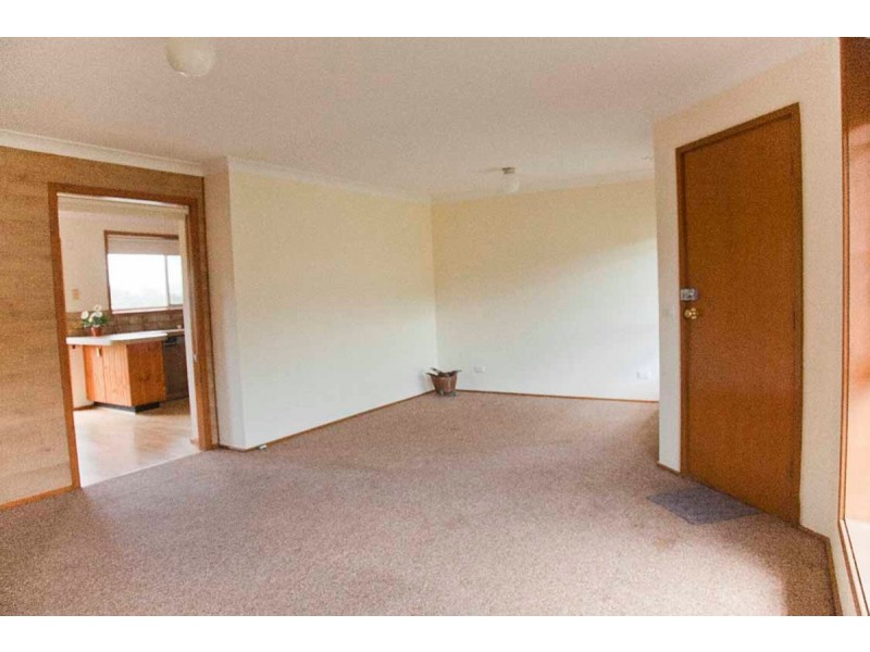 59 Crawford Crescent, Wyoming NSW 2250