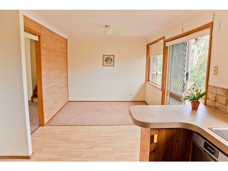 59 Crawford Crescent, Wyoming NSW 2250