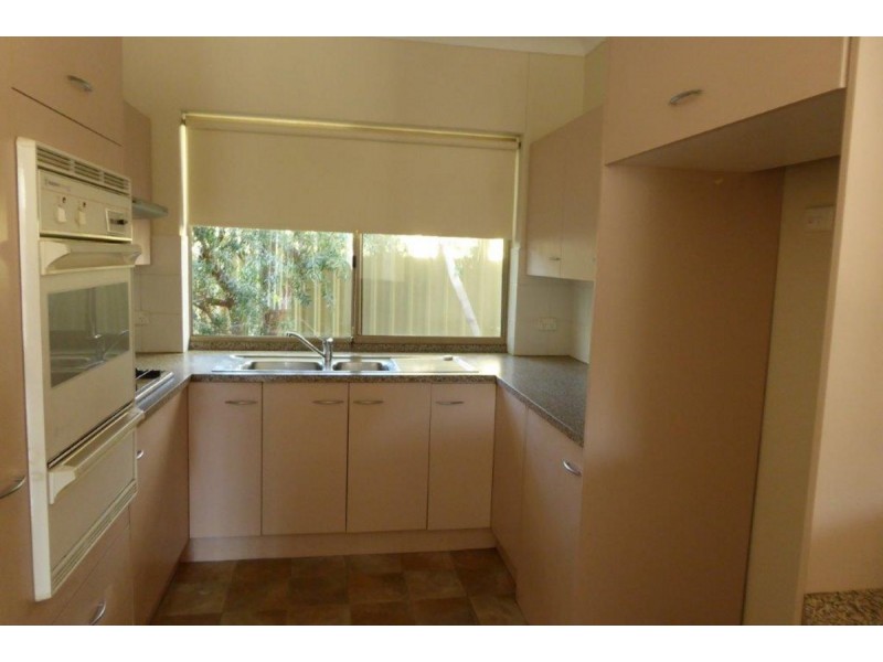 2/65 Barracks Road, Hope Valley SA 5090