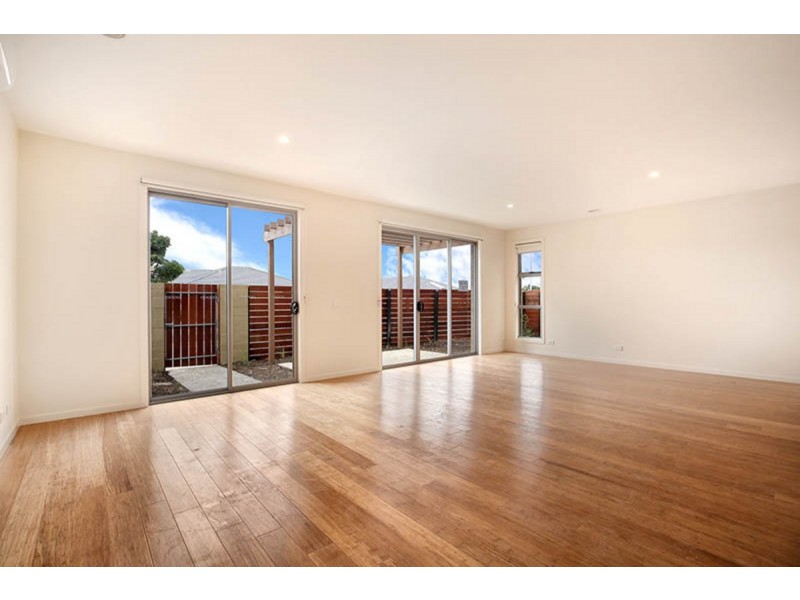 121 Bunjil Way, Knoxfield VIC 3180